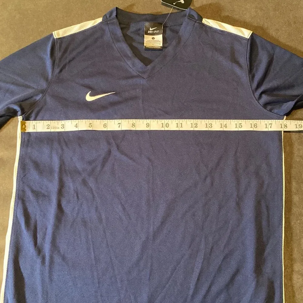 Boy’s Nike Blue T-Shirt Dri-Fit Size Youth Large NWT